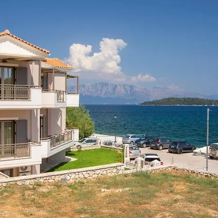 Apartment Enalion Top Floor With Viewboat Dock & Close To Nidri! *