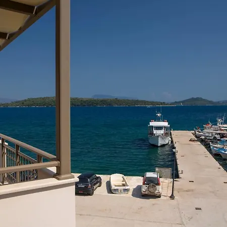 Enalion Top Floor With Viewboat Dock & Close To Nidri! * Nydri (Lefkada)