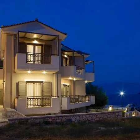 Apartment Enalion Top Floor With Viewboat Dock & Close To Nidri! *