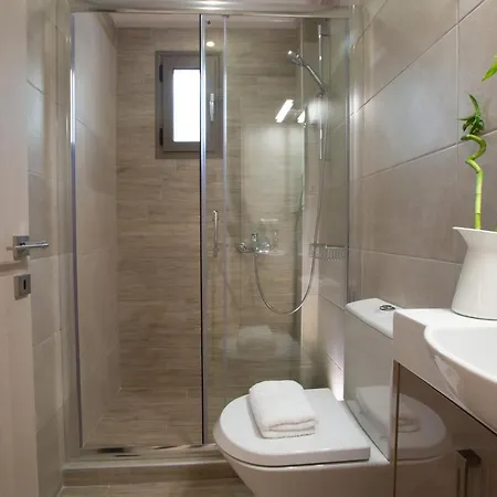 Enalion Top Floor With Viewboat Dock & Close To Nidri! Apartment
